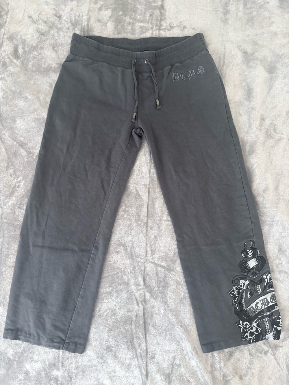 BCBGMaxAzria Charcoal Gray Low Rise Sweatpants with Graphic Detail Size Large